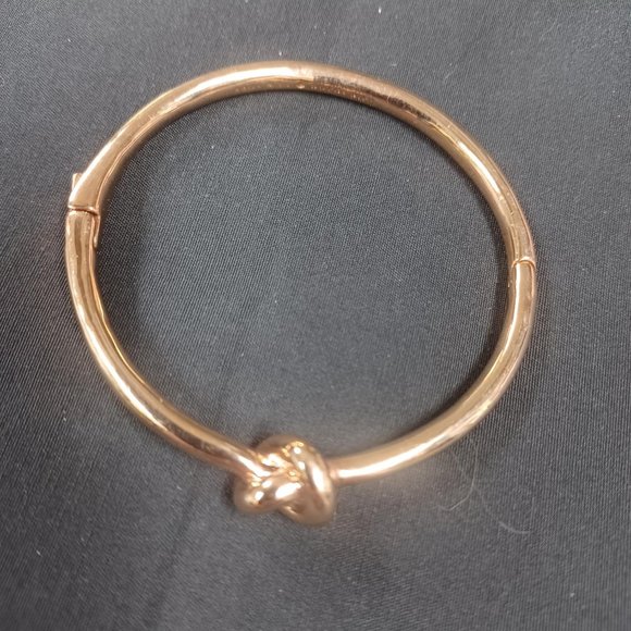 kate spade Jewelry Kate Spade Sailors Knot Hinge Bangle Rose Gold